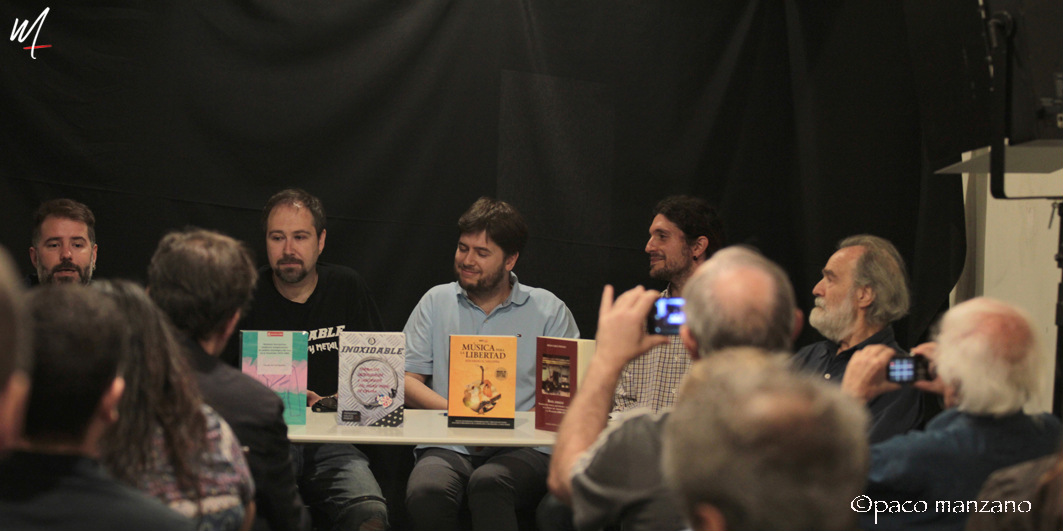La música rock debate en Sin Tarima Libros de Madrid