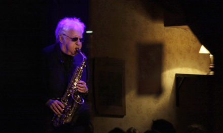 Muere el saxofonista Lee Konitz, otro grande del Jazz